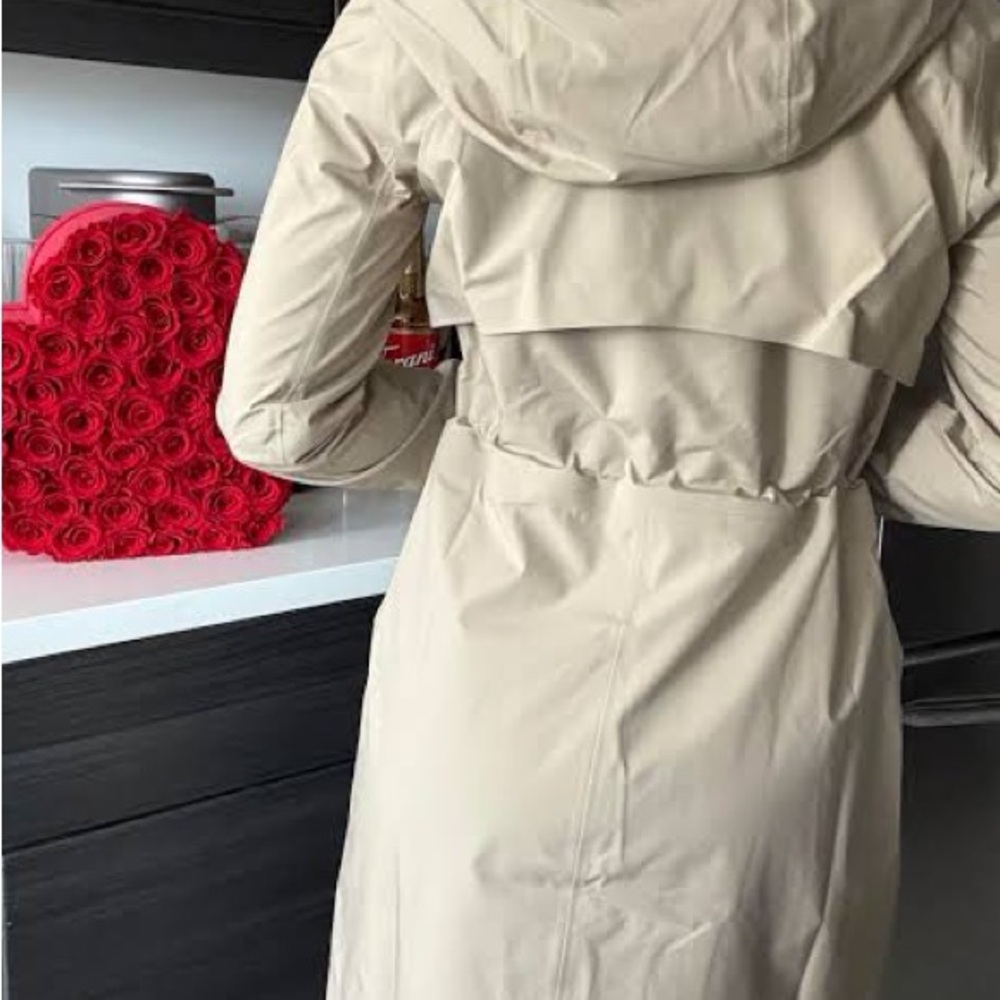 Lululemon Rain Rebel Jacket Light Tan Cream Color